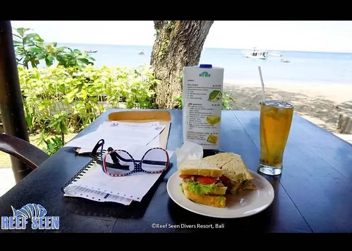 Reef Seen Divers' ペムテラン